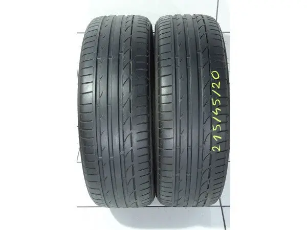Bridgestone Potenza S001 215/45R20 95 W [2014] 4.5Mm 1