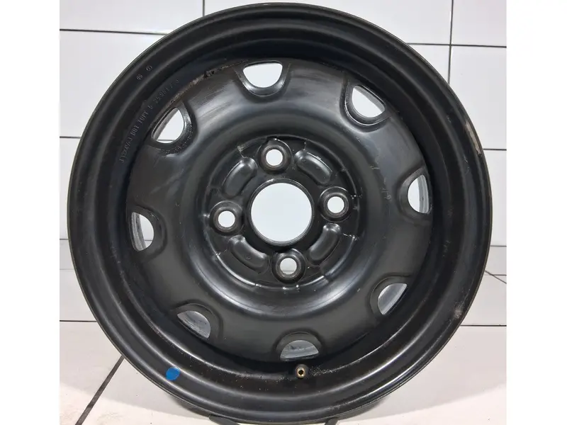 Daihatsu Oe 13' Czarny 4X100 4.5 X 13 1
