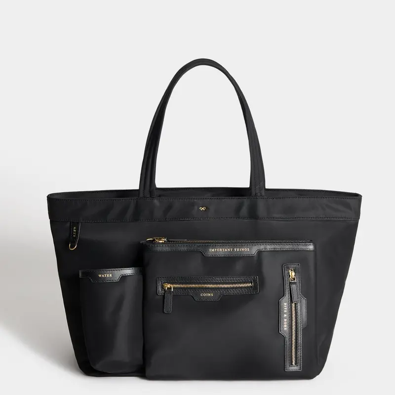 E/W Multi Pocket Tote 1
