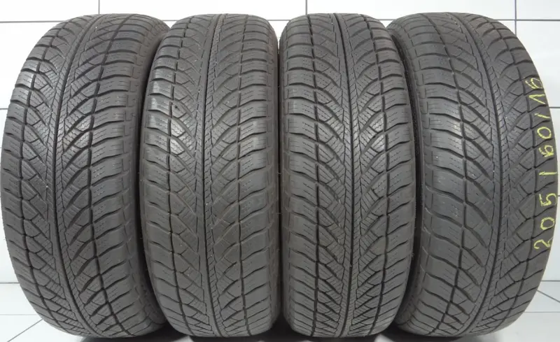 Goodyear Ultragrip 8 Performance 205/60R16 92 H [2017] 8 Mm [100%] 7 Mm 1