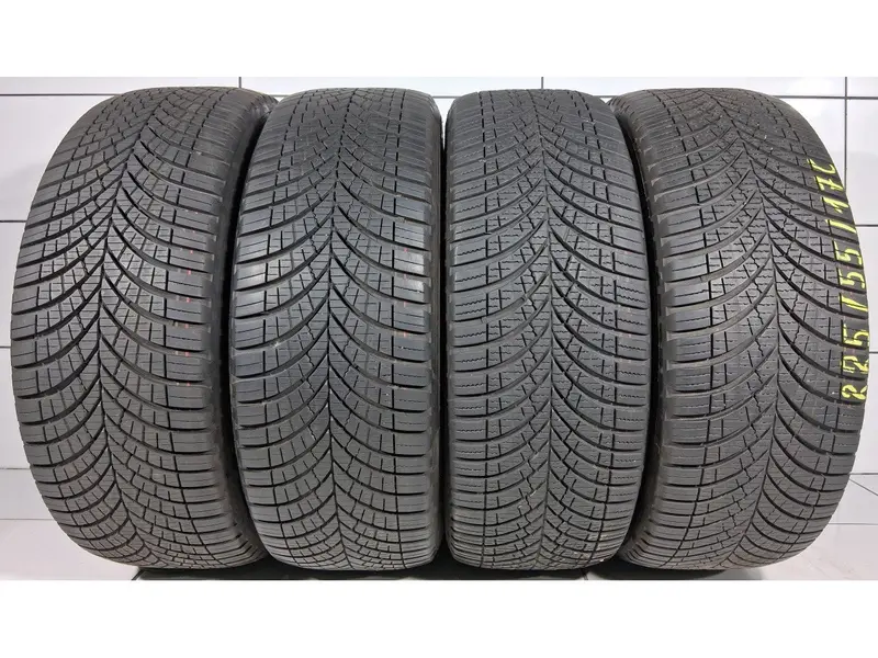 Goodyear Vector 4Seasons Cargo 225/55R17c 109/107 H [2023] 8Mm-7Mm 1