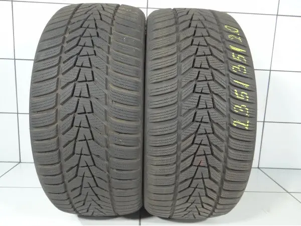 Hankook Winter I*Cept Evo3 235/35R20 92 W 1