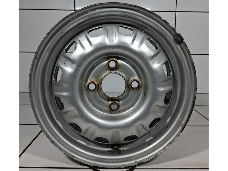 Honda Oe 13' Srebrny 1