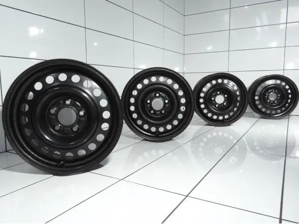 Opel Oe 16' Czarny Mini R60 R61 1
