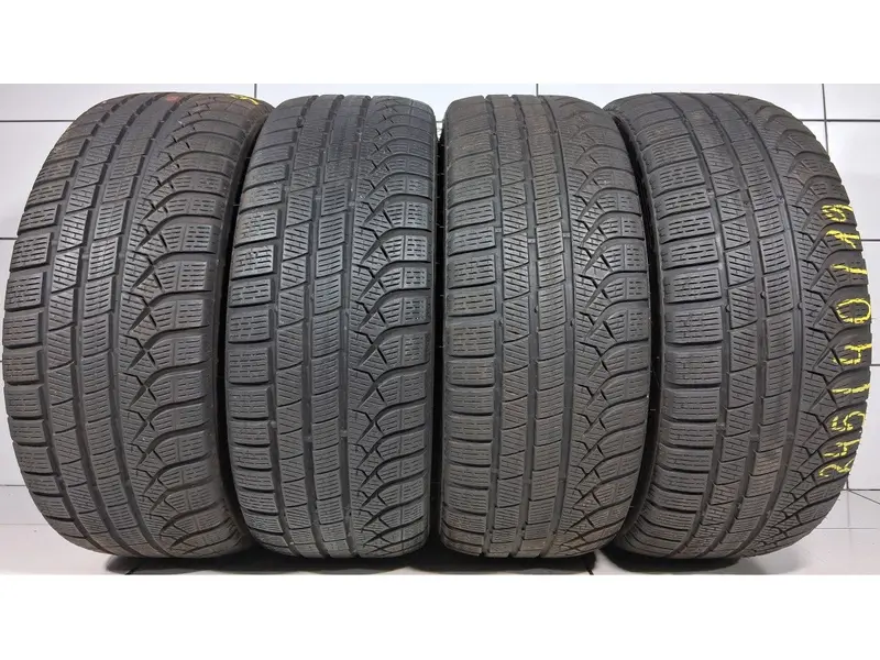 Pirelli P Zero Winter 245/40R19 98 V [2024] 6Mm 1