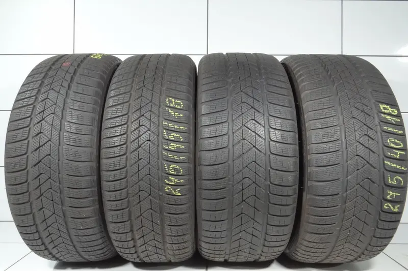 Pirelli Sottozero 3 Winter 245/45R18 100 V [2021] 7 Mm [Demo] 6.5 1
