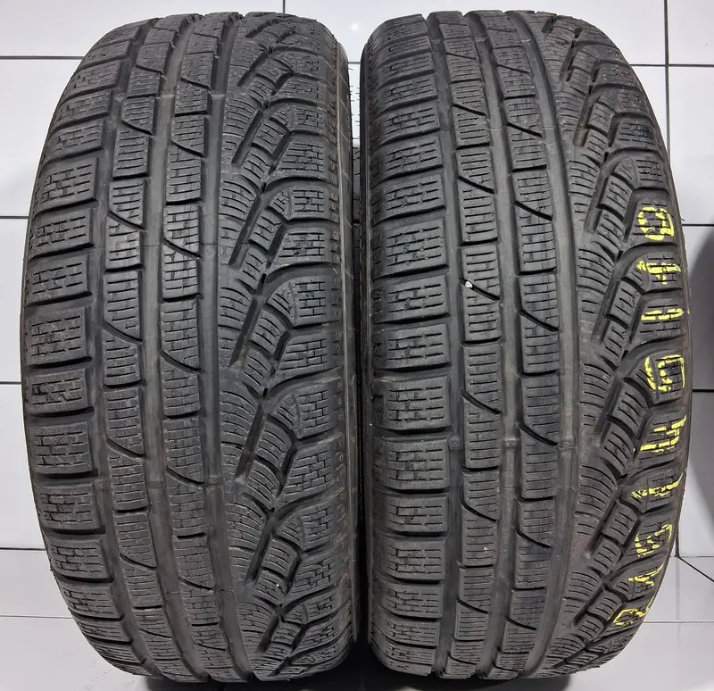 Pirelli Sottozero Winter 240 Serie Ii 215/45R18 93V [2017] 7Mm 1