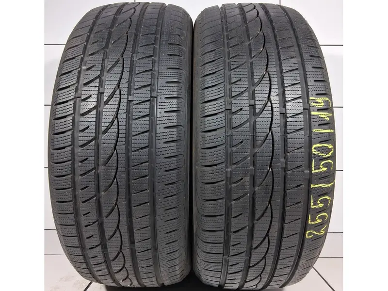 Powertrac Snowstar 255/50R19 107 H [2019] 7.5Mm 1