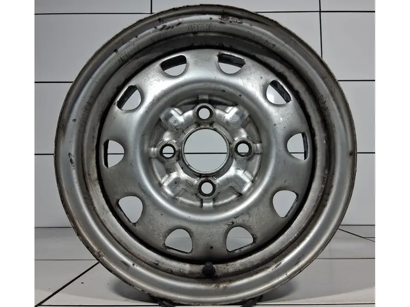 Volkswagen Oe 13' Srebrny 1