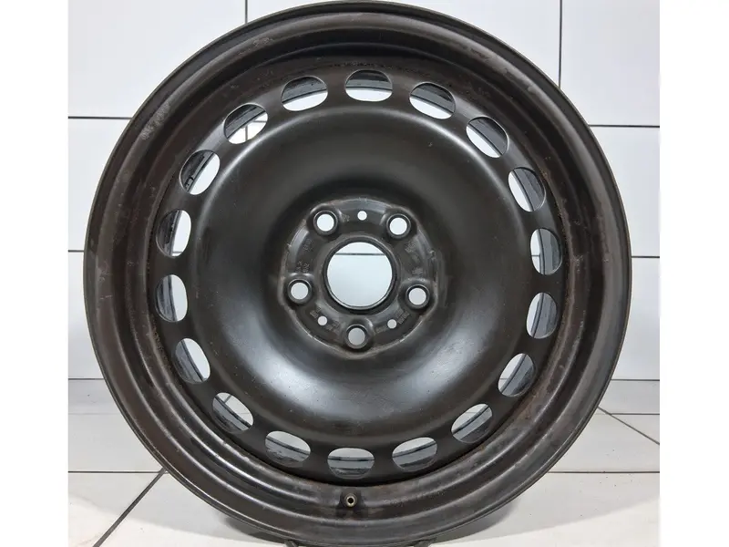Volkswagen Oe 16' Czarny 1