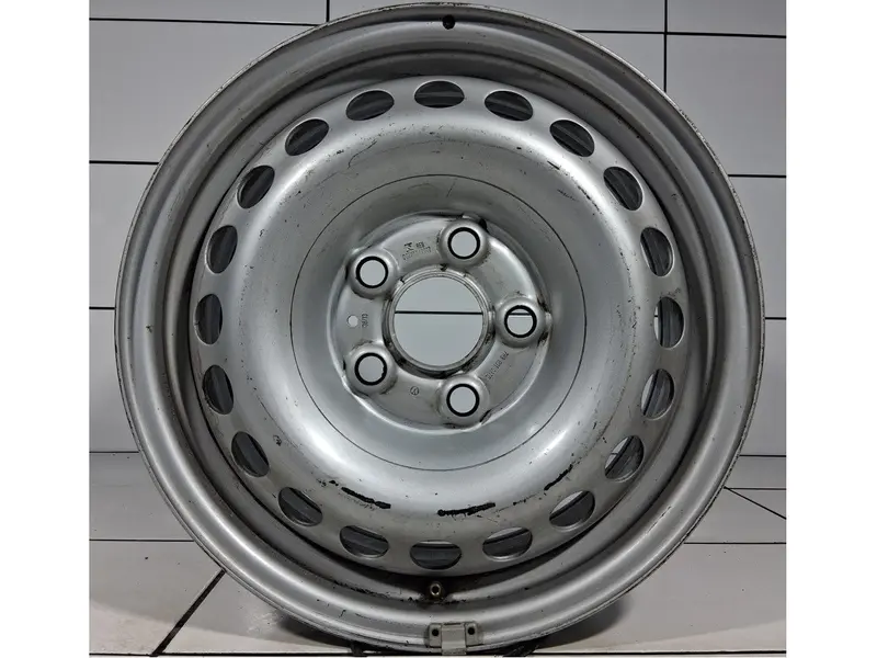 Volkswagen Oe 16' Srebrny 1