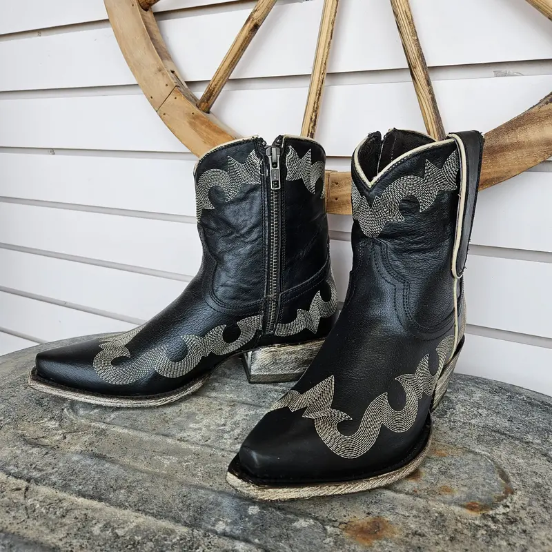 Women's Caborca Silver Danny Bootie 1